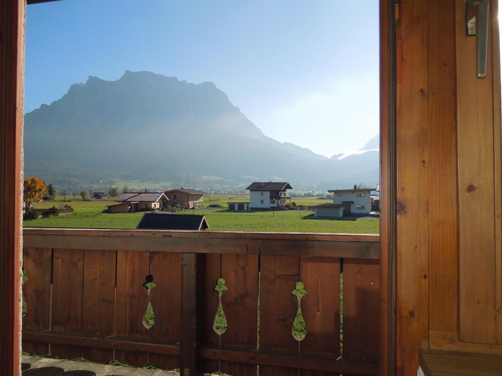 Haus Bergkranz Bed & Breakfast Lermoos Ngoại thất bức ảnh